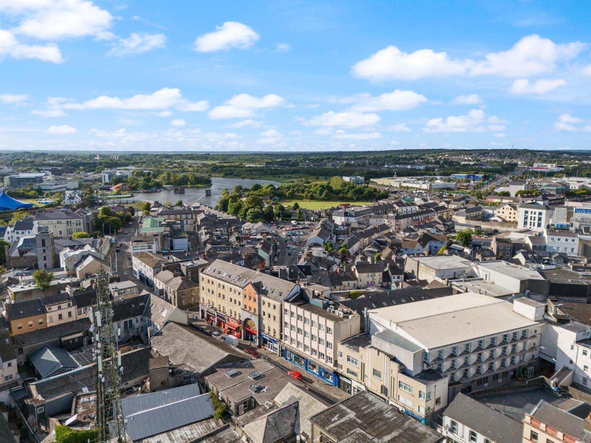 Heart Of City Centre Stunning View Galway Kültér fotó